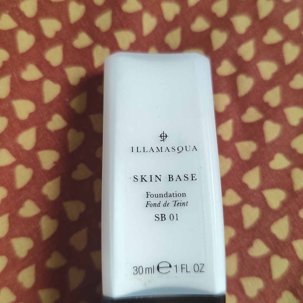 Illamasqua Skin Base Foundation - White used Only Two Time Tiny Drop Highlightin